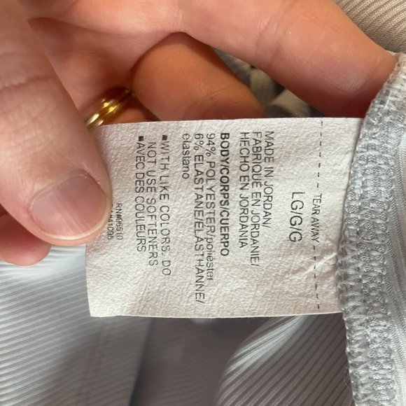 Under Armour Athletic Tank (L) - Picture 5 of 5